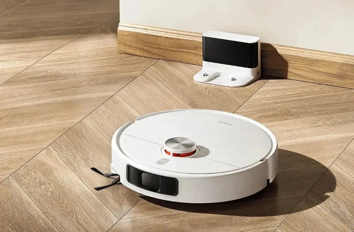 Robô Aspirador Inteligente Xiaomi S40 Pro 15000Pa Aspira e Passo Pano Controle Via Aplicativo — robo-aspirador-xiaomi-saindo-da-base